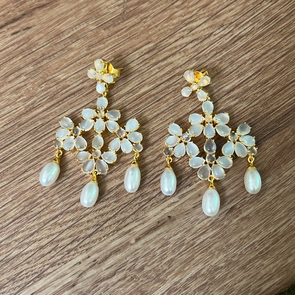 Moonstone, freshwater pearl and 925 silver chandelier statement earrings - Picture 2 of 4